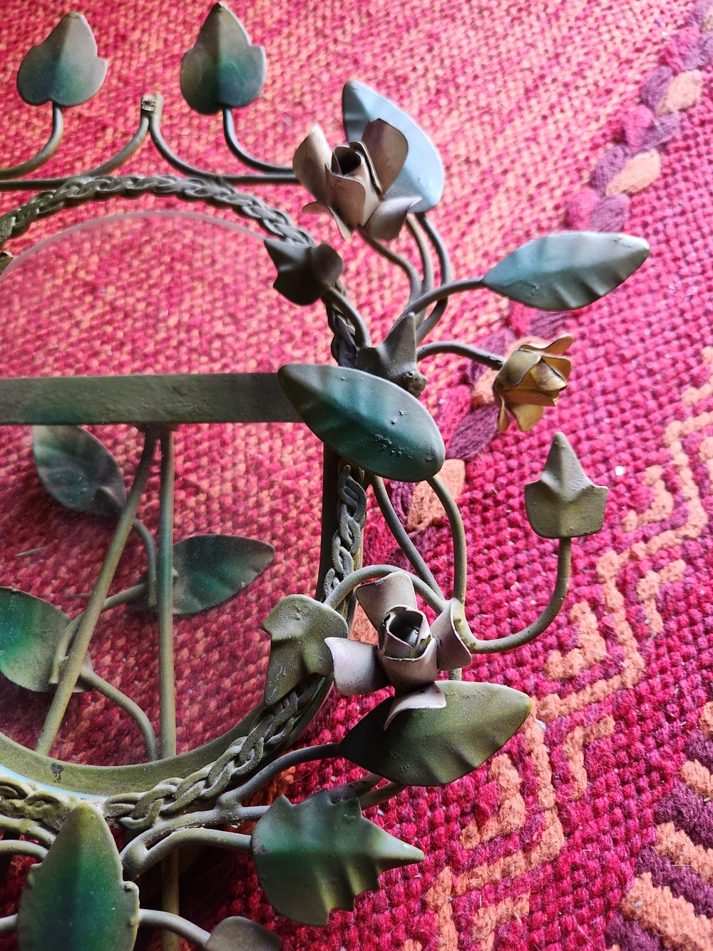 Vintage Green Metal Floral Frame - Picture 4 of 9